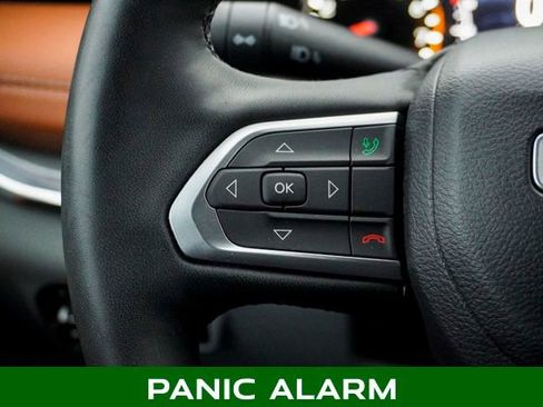 Used 2023 Jeep Compass Limited image 19