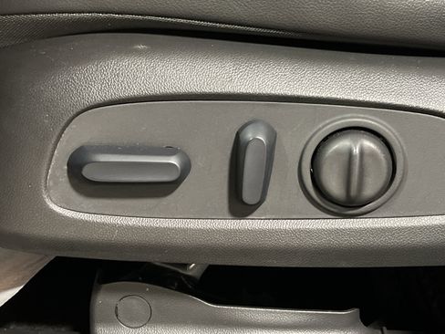 Used 2023 Buick Encore GX Select w/ Safety Package II image 9