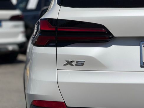 Used 2026 BMW X5 xDrive50e w/ Executive Package image 14