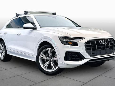 Certified 2023 Audi Q8 Premium w/ Convenience Package AWD/4WD image 3