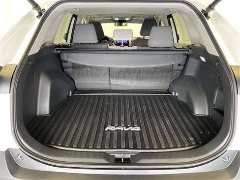 Certified 2024 Toyota RAV4 XLE w/ Convenience Package image 33