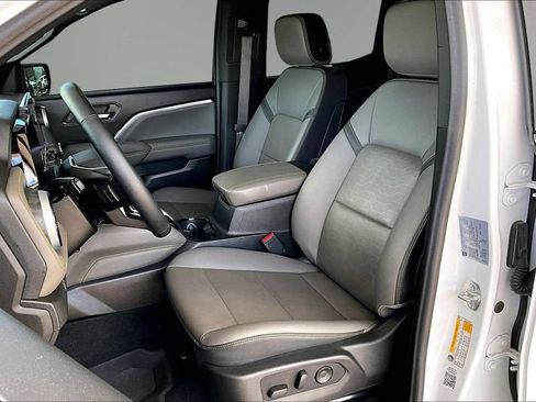 Certified 2024 Chevrolet Colorado ZR2 w/ ZR2 Convenience Package III AWD/4WD image 22