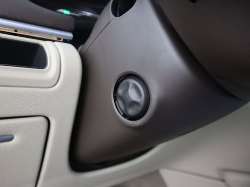 Used 2016 Cadillac XTS Luxury w/ Driver Awareness Package image 45