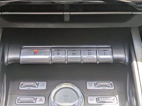 Certified 2024 Lincoln Nautilus Reserve AWD/4WD image 22