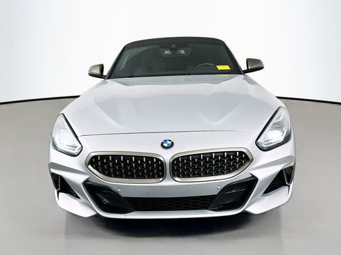 Used 2020 BMW Z4 M40i w/ Executive Package image 2