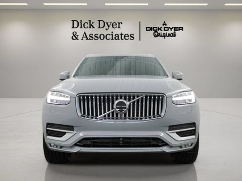Certified 2024 Volvo XC90 B6 Ultimate w/ Protection Package Premier AWD/4WD image 3