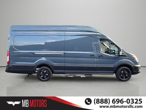 Used 2020 Ford Transit 250 148 High Roof Extended RWD image 5