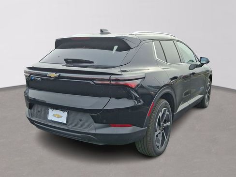 New 2026 Chevrolet Equinox EV LT image 4