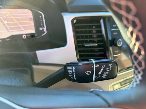 Used 2022 Volkswagen Atlas SEL image 20