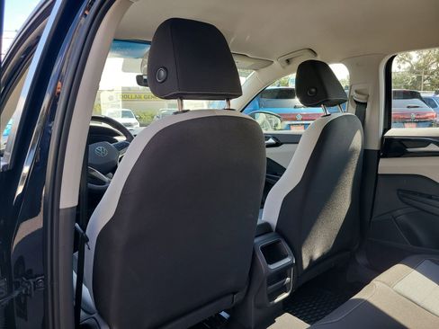 Certified 2025 Volkswagen Taos S image 13