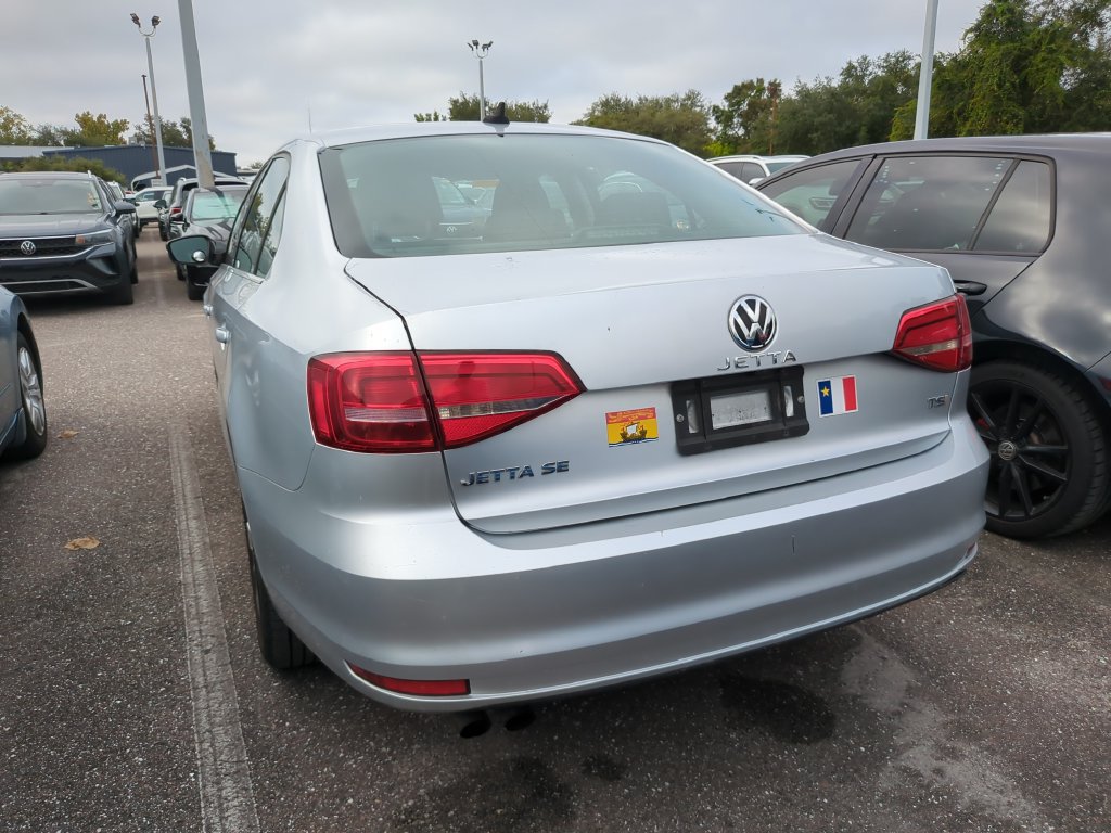 Used 2015 Volkswagen Jetta SE FWD image 7