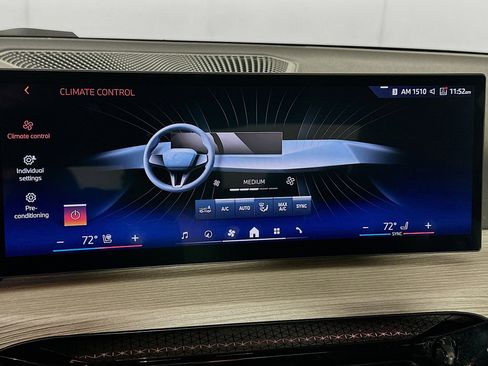 Used 2025 BMW 330i Sedan image 24