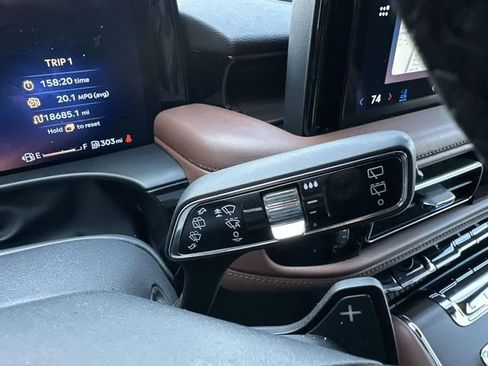 Used 2025 Lincoln Aviator Reserve w/ Illumination Package AWD/4WD image 73