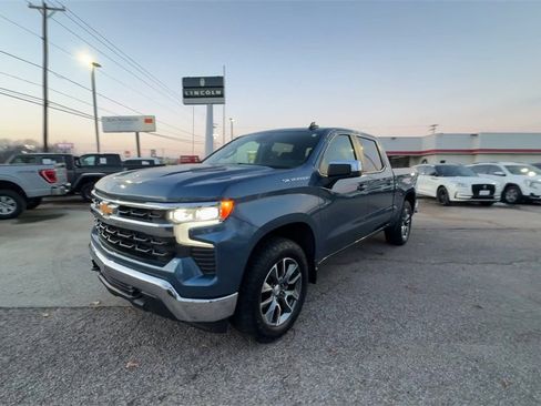Used 2024 Chevrolet Silverado 1500 LT image 4