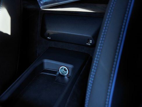 Used 2023 Lamborghini Huracan Tecnica image 53