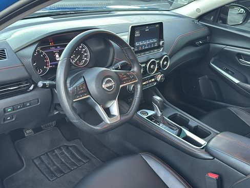 Used 2024 Nissan Sentra SR w/ SR Premium Package image 12