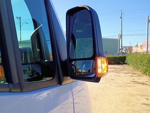 Used 2025 Mercedes-Benz Sprinter 2500 image 99