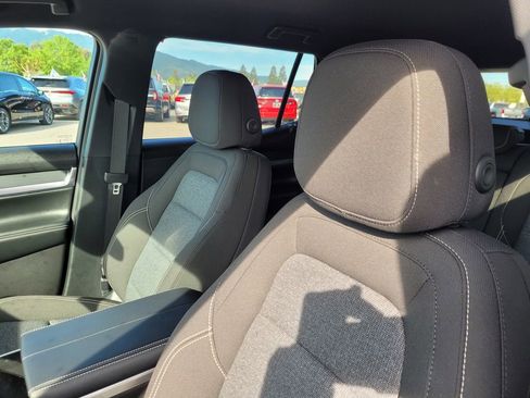 New 2026 GMC Terrain Elevation w/ Black Edition image 12