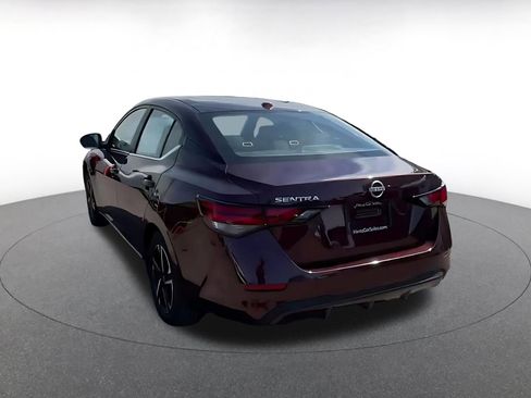 Used 2025 Nissan Sentra SV FWD image 11