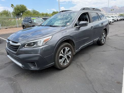 Used 2021 Subaru Outback Limited XT w/ Popular Package #2 AWD/4WD image 3