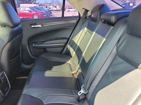 Used 2017 Chrysler 300 Limited w/ Value Package image 10