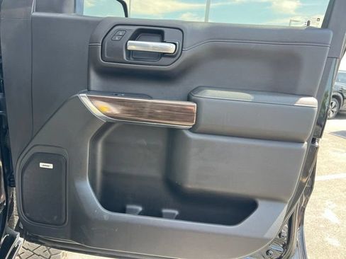 Used 2019 Chevrolet Silverado 1500 LT Trail Boss AWD/4WD image 31