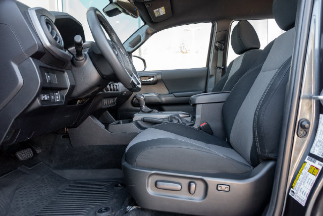 Used 2022 Toyota Tacoma TRD Sport AWD/4WD image 9