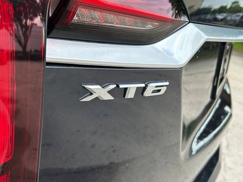 Used 2021 Cadillac XT6 Premium Luxury FWD image 33