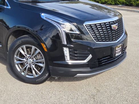 Used 2020 Cadillac XT5 Premium Luxury image 2