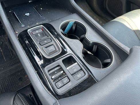 Used 2025 Honda Pilot EX-L image 26
