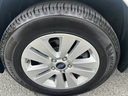 Used 2018 Subaru Outback 2.5i AWD/4WD image 27