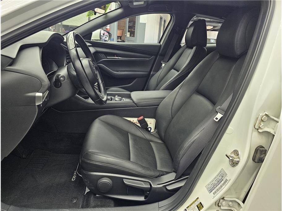 Used 2021 MAZDA MAZDA3 s FWD image 9
