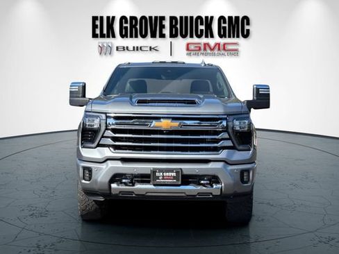 Used 2024 Chevrolet Silverado 3500 High Country w/ High Country Premium Package AWD/4WD image 9