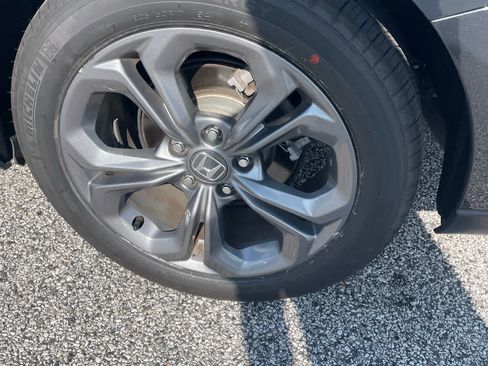 Used 2024 Honda Accord EX image 9