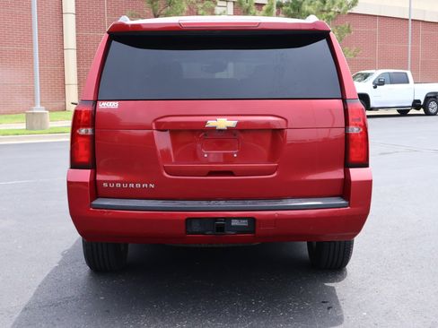 Used 2015 Chevrolet Suburban LT RWD image 28