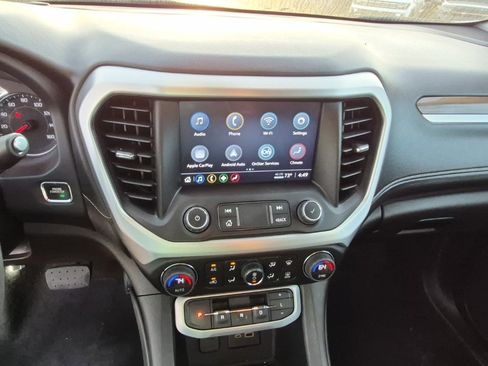 Used 2023 GMC Acadia SLE image 14