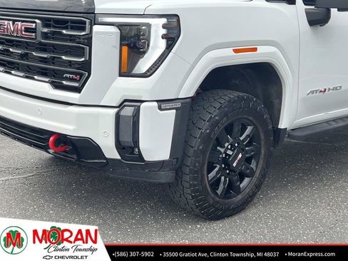 Certified 2024 GMC Sierra 3500 AT4 w/ AT4 Premium Plus Package AWD/4WD image 9