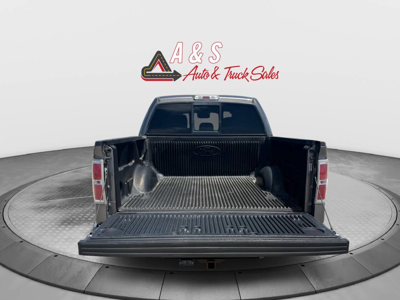 Used 2014 Ford F150 XLT w/ XLT Convenience Package RWD image 16