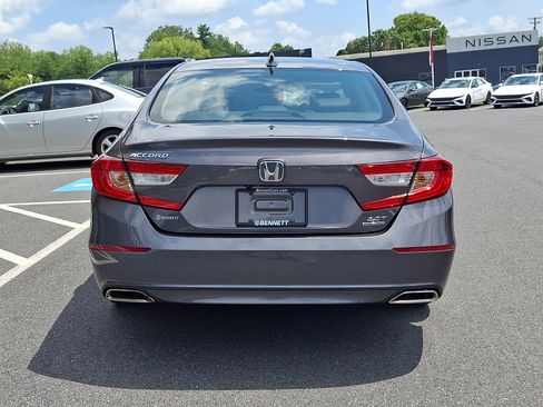 Used 2019 Honda Accord Touring image 5