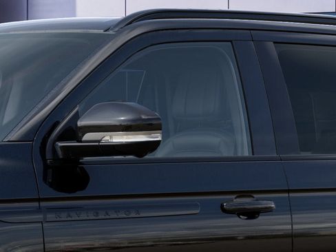 New 2027 Lincoln Navigator Reserve w/ Jet Appearance Package AWD/4WD image 20