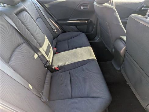 Used 2016 Honda Accord LX image 18