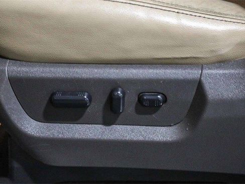 Used 2016 Ford F350 Lariat w/ Lariat Interior Package image 19