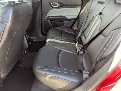 Used 2025 Jeep Compass Limited image 25