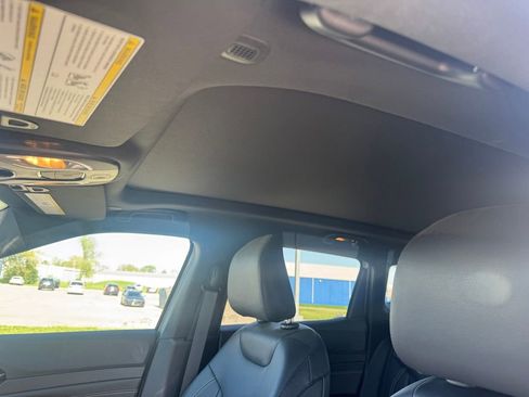 Used 2024 Jeep Compass Limited w/ High Altitude Package image 16