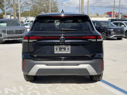 New 2026 Volkswagen Tiguan SE image 4