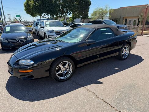 Used 2000 Chevrolet Camaro Z28 w/ SS Performance/Appearance Pkg image 12