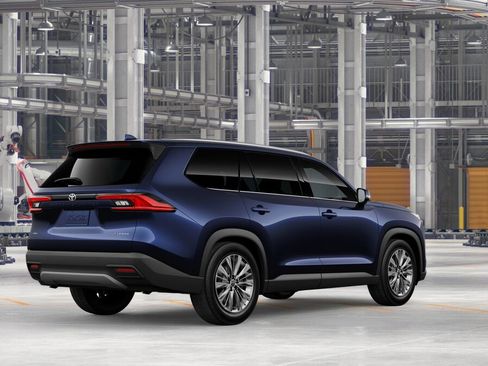 New 2026 Toyota Grand Highlander AWD image 10