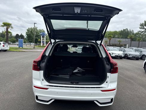 New 2026 Volvo XC60 T8 Ultra w/ Protection Package Premier AWD/4WD image 16