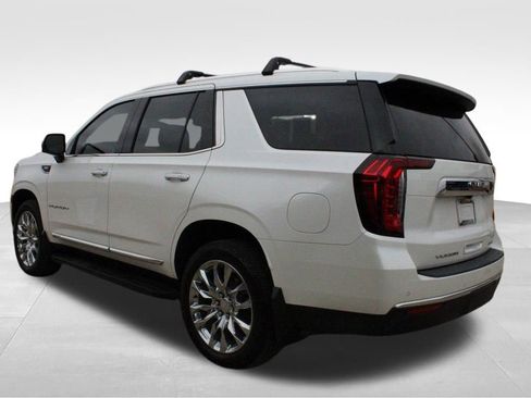 Used 2022 GMC Yukon SLT w/ SLT Premium Package AWD/4WD image 15