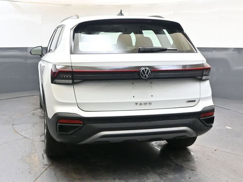 Used 2025 Volkswagen Taos S image 4